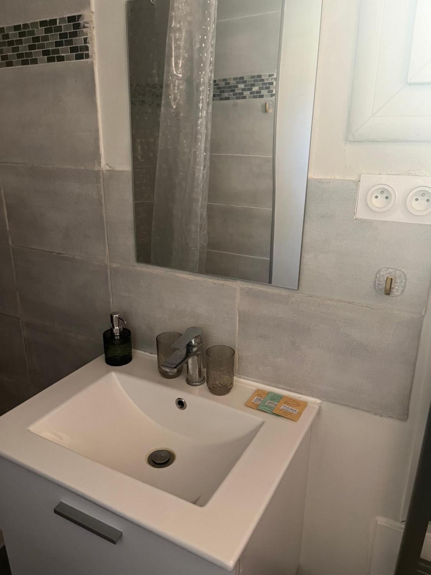 Charmant Appartement Climatise Quartier Las Cobas Perpignan Exteriör bild