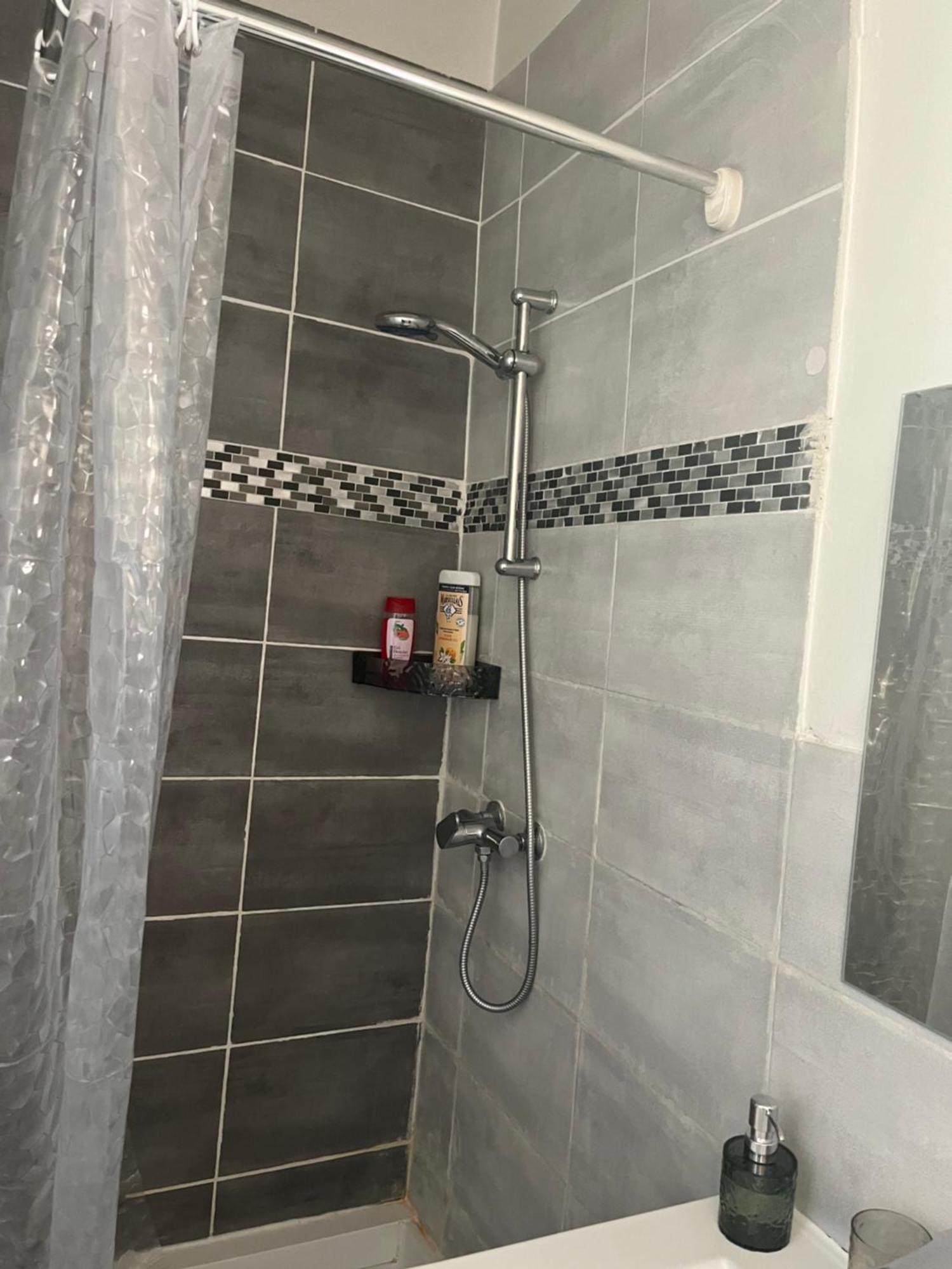Charmant Appartement Climatise Quartier Las Cobas Perpignan Exteriör bild